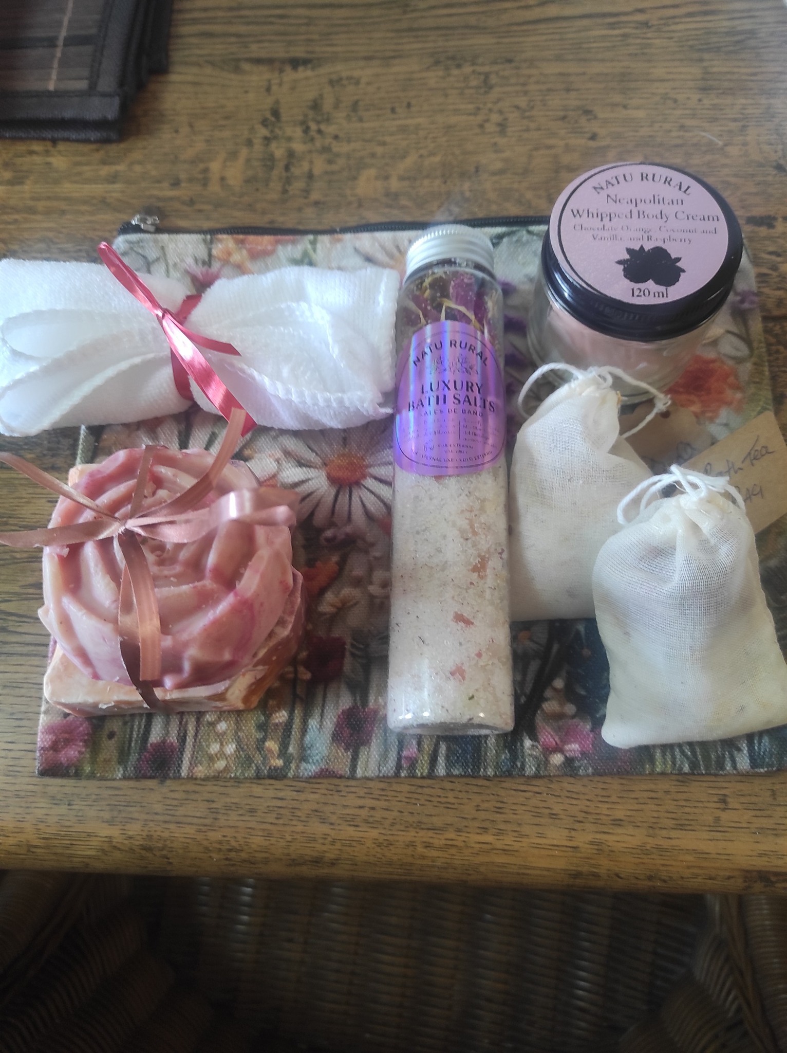 ladies gift set large